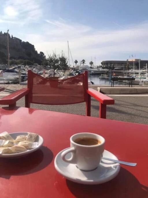 Duplex Au Coeur Du Village De Cassis Zewnętrze zdjęcie